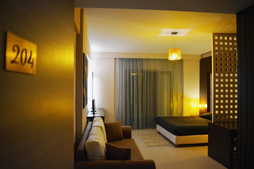 Tsokas Hotel Finikounta Bagian luar foto